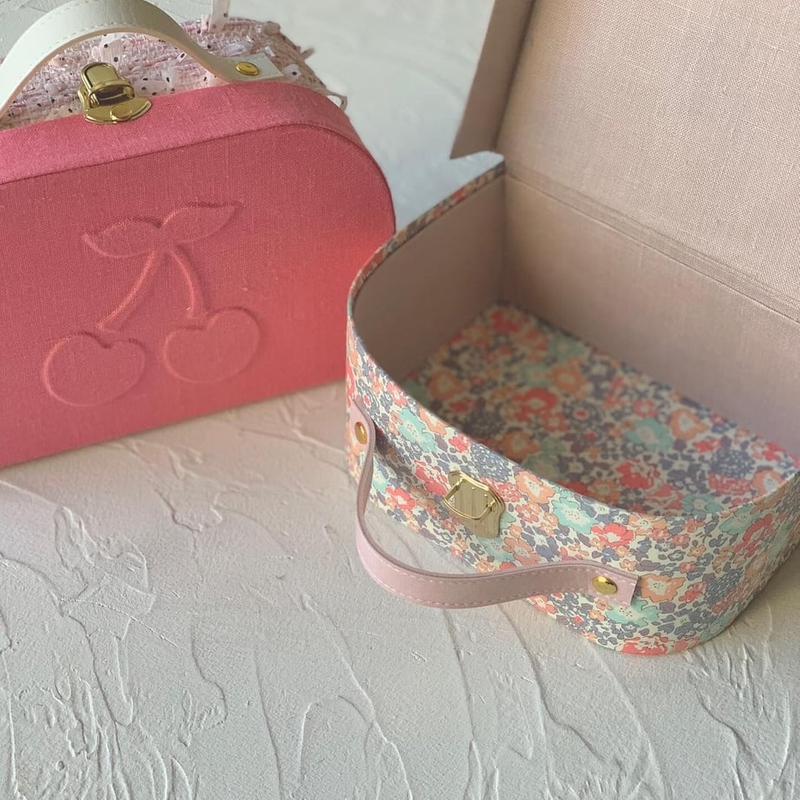 cherry mini suitcase makeup packaging box cardboard box suitcase with handle customized christmas baby toy gift boxes storage