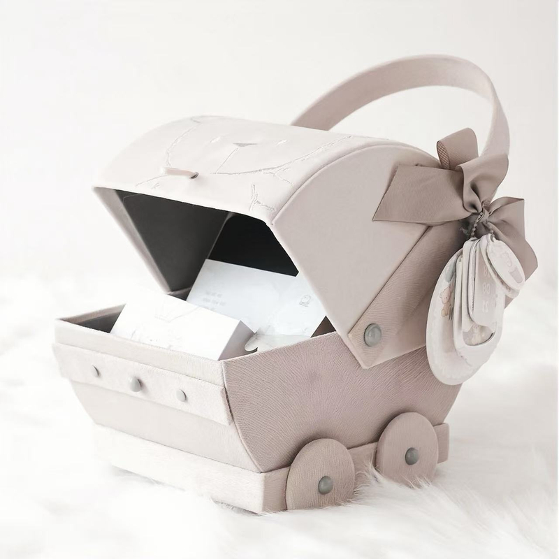 New Born Baby Pink Memory Cradle Box Custom Newborn Baby Clothes Bib Socks Packaging Gift Box Sets Newborn Box with Bow Handle