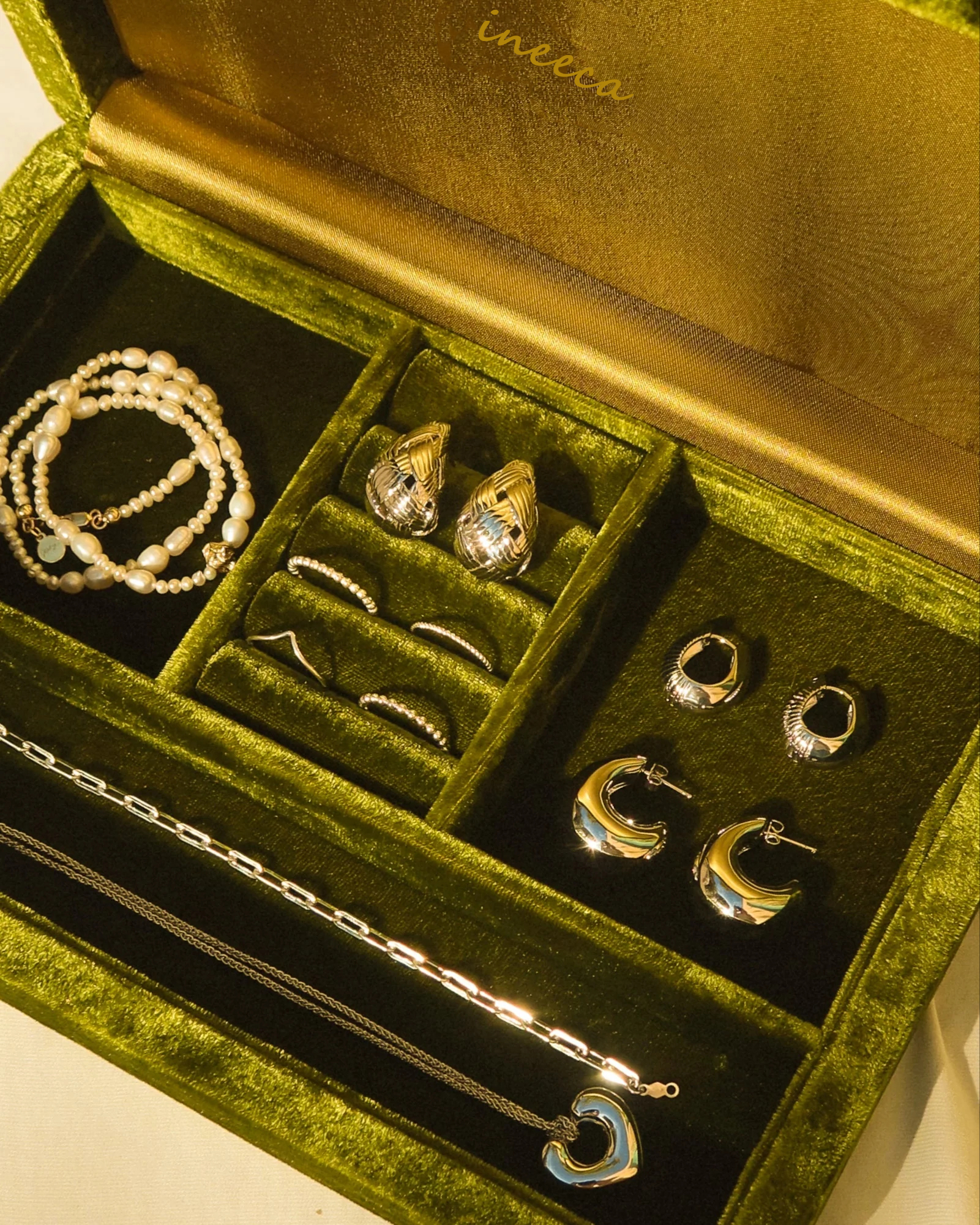 velvet Jewelry Box (14)