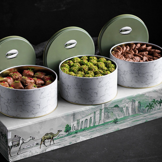  Custom Ramadan 3 Small Circles Chocolate Date Fruit Box