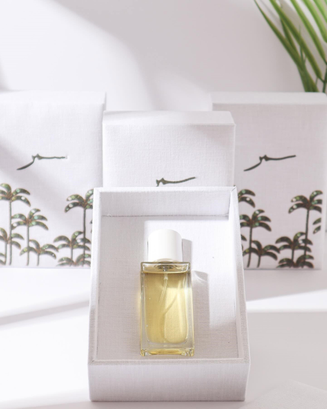 Customizable Handmade Perfume Boxes Square Top And Base Skin Care Set Boxes Fabric Embroidery Gift 30ml Luxury Perfume Box
