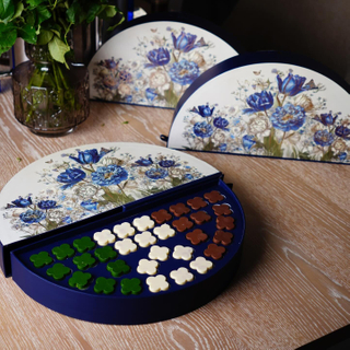 Half Round Chocolate Sliding Rotating Box