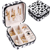 Travel Jewelery Case with Leopard Print Portable Small Travel Jewelry Organizer Box for Ring Earring Necklace Bracelet Organizer for Girls Women