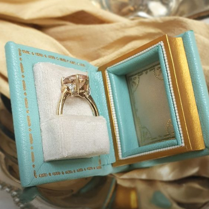 Custom Logo Small Vintage Velvet Travel Double Open Book Shape Ring Jewelry Gift Packaging Box Wholesale