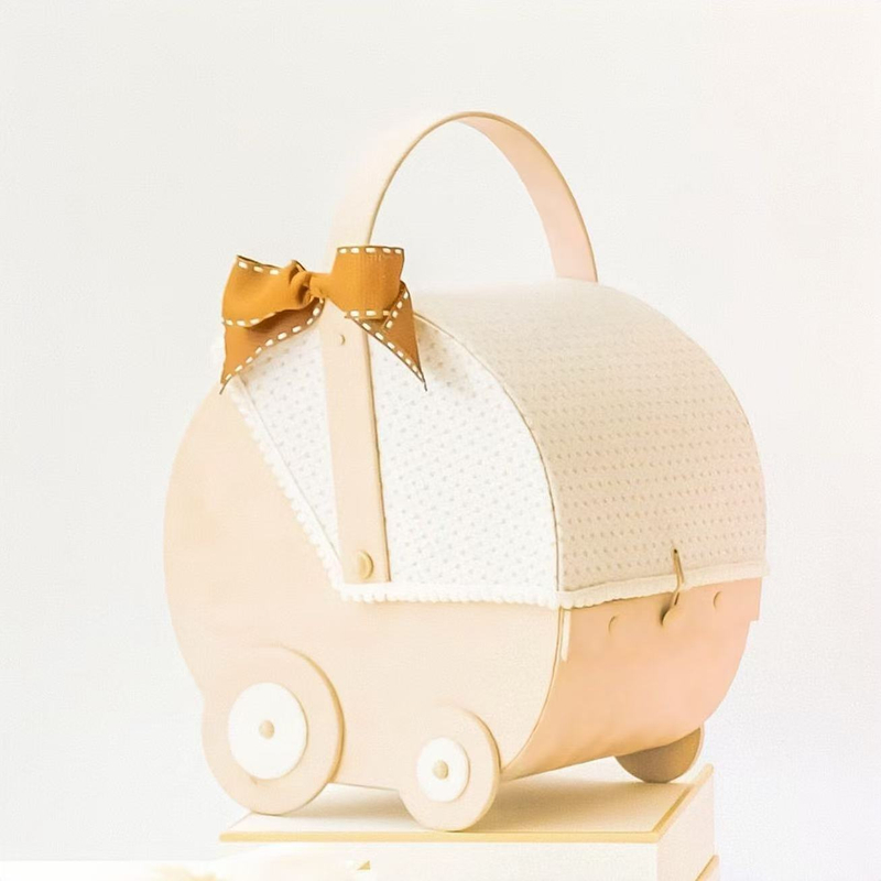 New Born Baby Pink Memory Cradle Box Custom Newborn Baby Clothes Bib Socks Packaging Gift Box Sets Newborn Box with Bow Handle