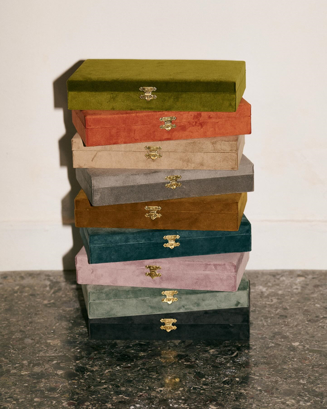 Green Velvet Bracelet Earrings Box Luxury Flip With Lock Jewelry Packaging Box Vintage Ring Pendant Organizer Jewelry Box