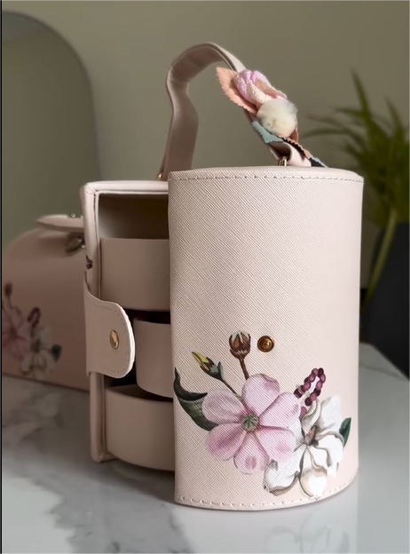 Custom Eco Friendly Leather Jewelry Box Jewelry Ring Box Packaging Luxury Double Opening Rotating Jewelry Surprise Storage Box
