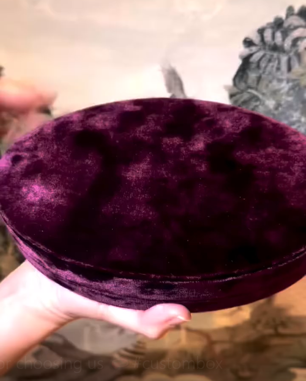 Oval Green Necklace Earrings Jewelry Box