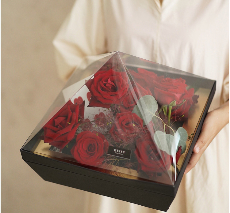 New Arrival Diamond Pyramid Shape Clear Transparent Panorama Acrylic Flower Bouquet Gift Packaging Box for Valentine's Day