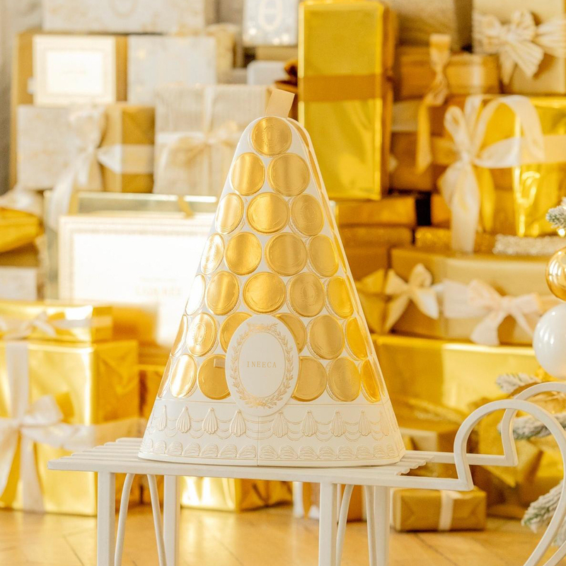 Christmas Tree Macarons Box