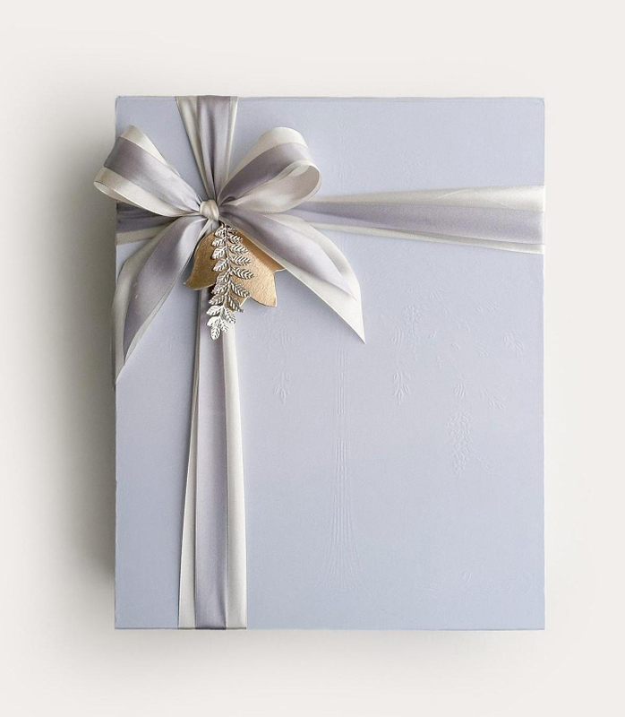 Personalized Chocolate Cavity Box Magnetic Drawer Sliding Gift Box with Ribbon Handle Chocolate Bonbon Candy Packaging Box