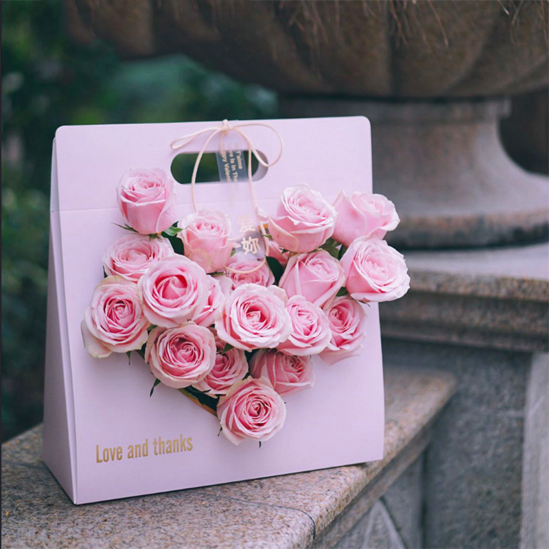 Creative Valentine's Day Mother's Day Heart Shaped Portable Rose Flower Packaging Box Flower Bundle Arrangement Packaging Bag