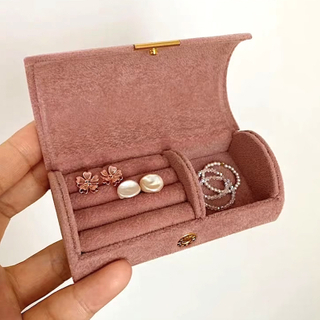 Custom Logo Travel Petite Multi-Function Jewelry Case Travel Minimal Jewelry Organizer Case Compact Velvet Travel Jewelry Box