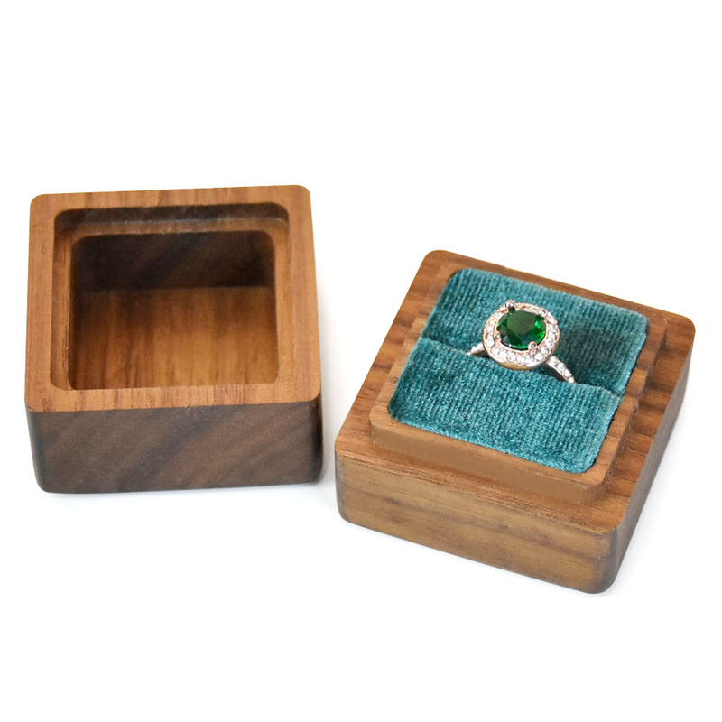 Custom Eco Friendly Magnetic Box Jewelry Packaging Pendant Velvet Ring Necklace Storage Box Travel Christmas Ring Jewelry Box