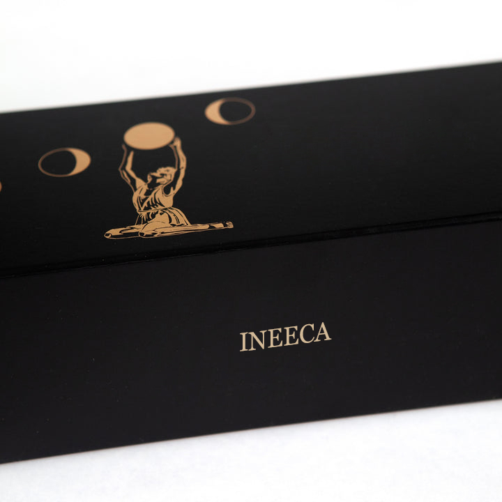 Black Luxury Candle Gift Box Gold Embossed Magnetic Cardboard Paper Packaging Rigid Box for Candle Jar Scented Candle Box