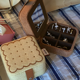 Double Layered Storage Space Design Ring Box Built Makeup Mirror Soft Lining Tweed Fabric Necklace Watch Box Packaging Jewelry