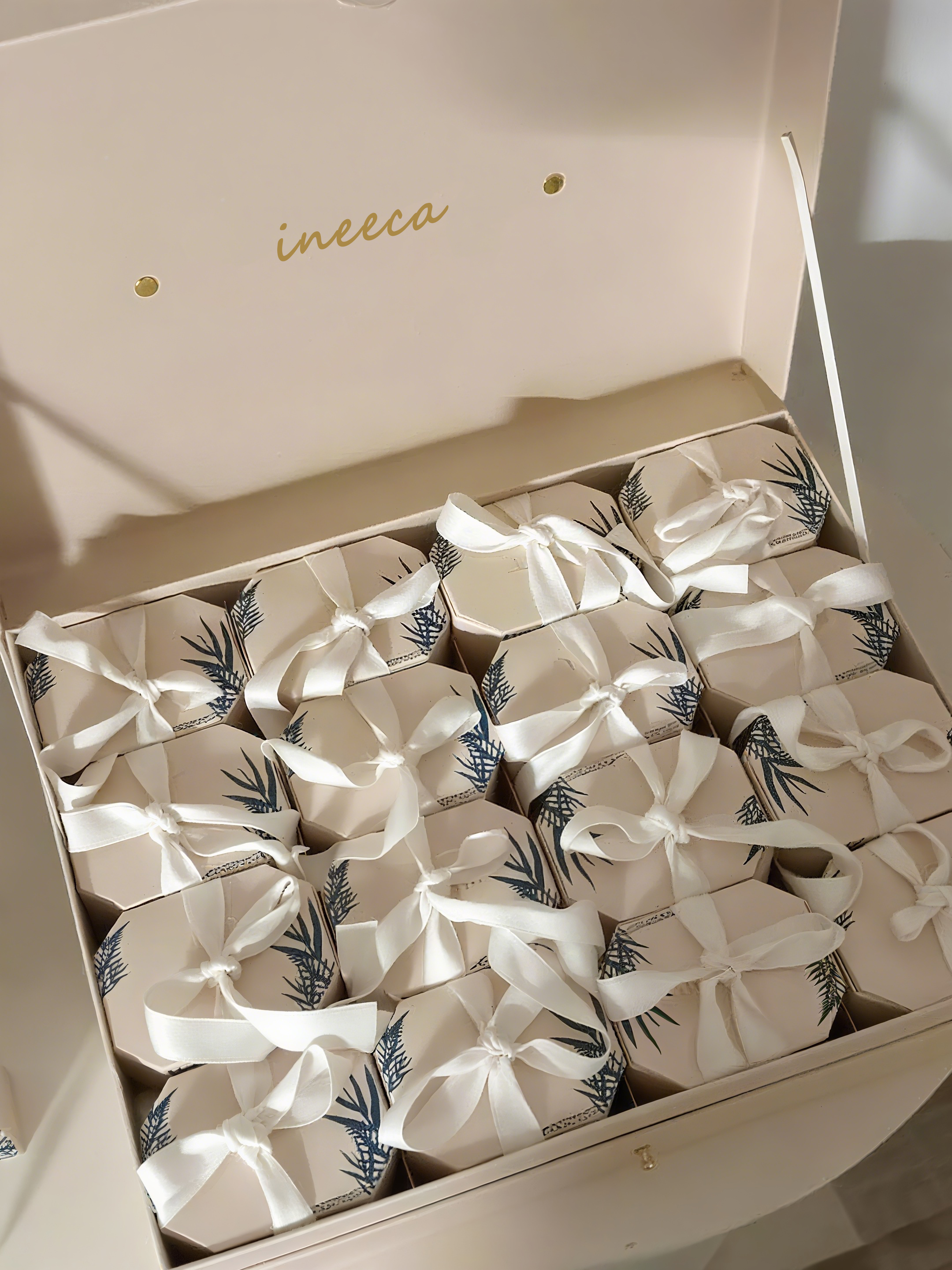 suitcase candy box (6)