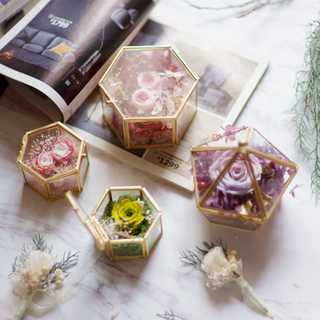 New Arrival INS Style Transparent Glass Hexagon Wedding Proposal Eternal Rose Flower Ring Display Box