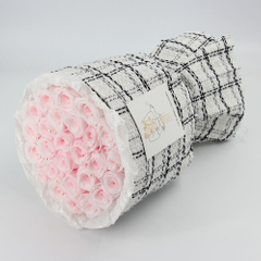 New Arrival Round Fabric Valentine's Day Pink Preserved Rose Flower Bouquet Gift Packaging Box Wholesale