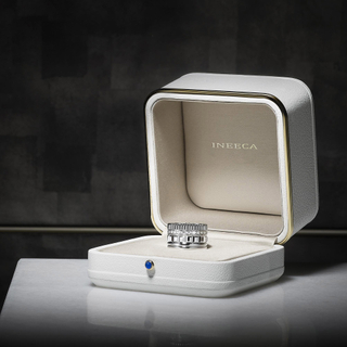 White PU Leather Jewelry Box with Bag for Necklace Gold Embossed Logo Pendant Ring Earring Storage Luxury Gift Box