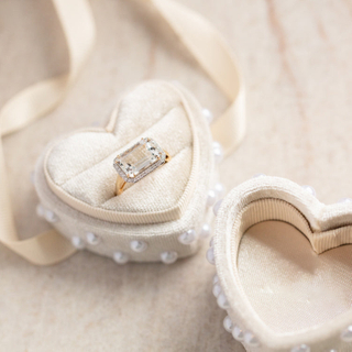 Pearl Proposal Rings Box Gold Foil Stamped Mini Jewelry Box Pink Heart Large Pearl Necklace Gift Box Packaging with Ribbon