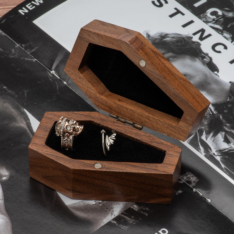 Walnut Wood Coffin Shaped Ring Box Case Holder for Gothic Halloween Wedding Ceremony Gothic Jewelry Organizer Decoration