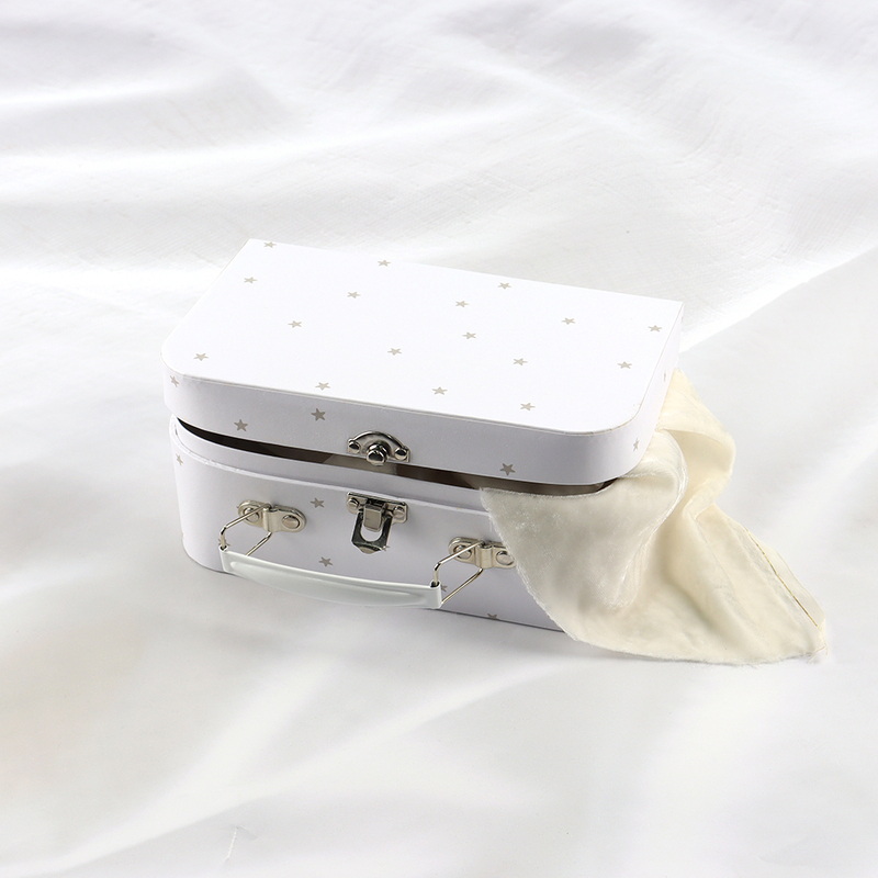 Golden Supplier Hot Sale Wholesale Custom Printed Logo Bridal Paper Cardboard Suitcase Style Baby Gift Keepsake Sweet Box