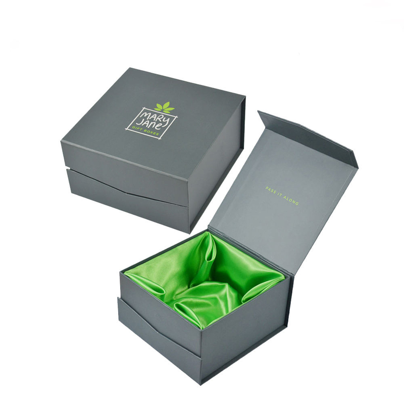 Luxury Hard Paper Cosmetic Packaging Box Custom Logo Print Rigid Cardboard Essential Oil Perfume Bottle Gift Box
