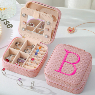 Alphabet Jewelry Box with Mirror A-Z Letter Jewelry Box Organizer Case Square Velvet Pu Leather Travel Jewelry Box with Logo