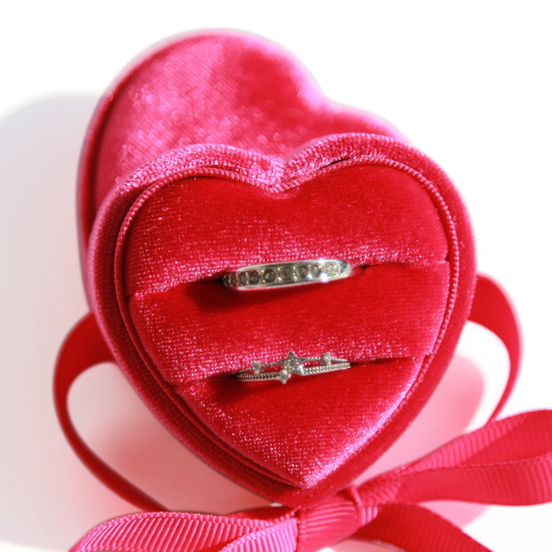Heart Shaped Romantic Velvet Birthday Engagement Ring Box Valentine's Day Ring Gift Box Velvet Ring Box