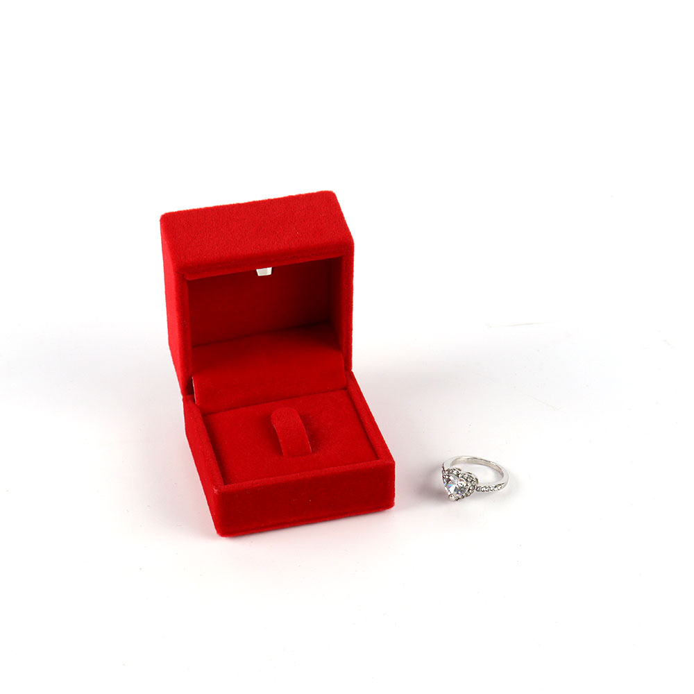 Custom Premium Hard Fliptop Velvet Jewelry Ring Box Jewellery Boxes Packaging with Hinge for Wedding Ceremony
