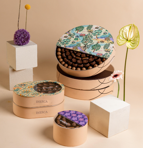 Oval Chocolate Box paper food packaging box custom round leather ramadan birthday cake chocolate gift boxes with ribbon