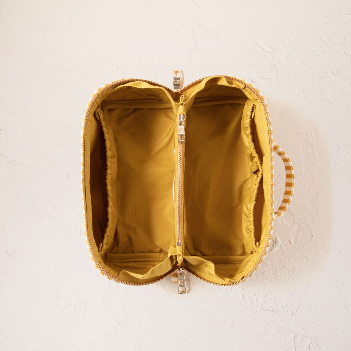 striped cosmetic bag (1)