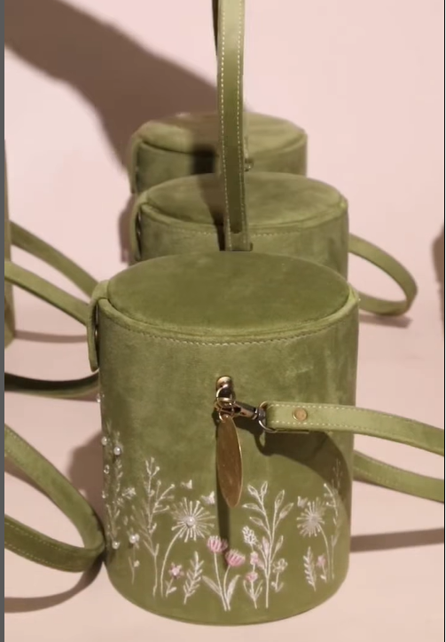 Cylinder Sequin Embroidery Chocolate Boxes Emerald Green Velvet Handbag Ramadan Macaron Personalizar Dessert Candy Box Packaging