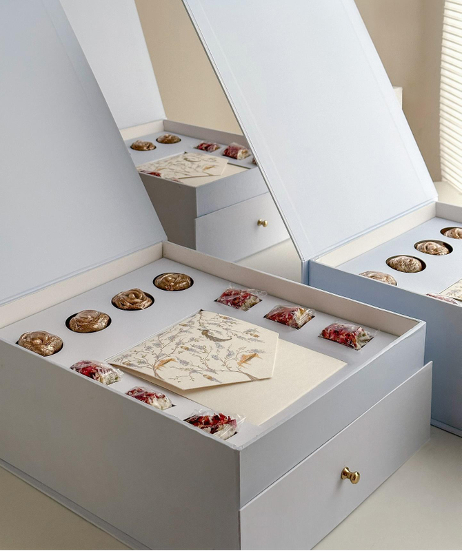 Personalized Chocolate Cavity Box Magnetic Drawer Sliding Gift Box with Ribbon Handle Chocolate Bonbon Candy Packaging Box