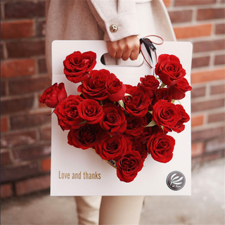 Creative Valentine's Day Mother's Day Heart Shaped Portable Rose Flower Packaging Box Flower Bundle Arrangement Packaging Bag