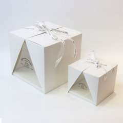 New Style White Paper Foldable Birthday Cake Gift Packaging Box with Ribbon Closure Wholesale