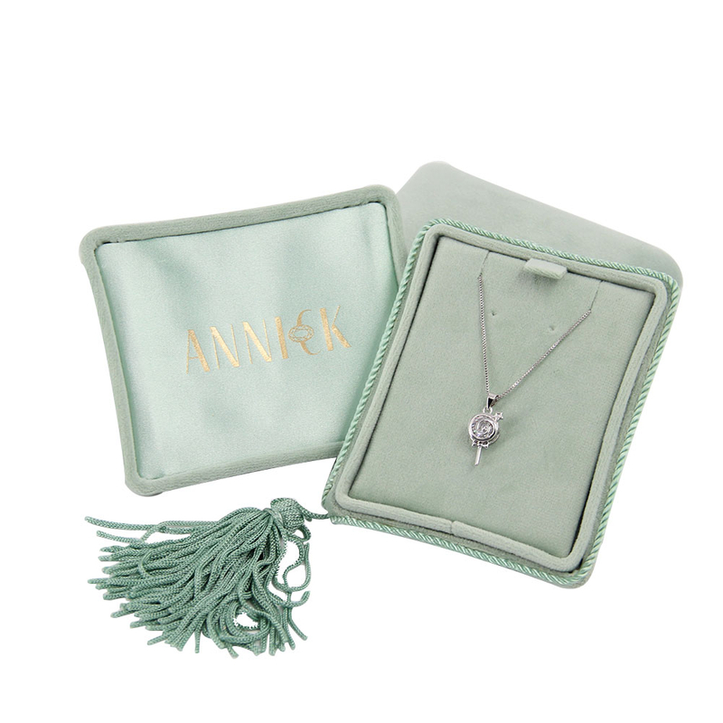 New Arrival Pillow Shape Velvet Ring Necklace Earring Jewelry Packaging Box with Tassel Wholesale