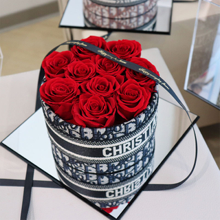 Amazon Hot Selling Forever Rose Preserved Flowers in Clear Acrylic Box for Wedding Home Decoration