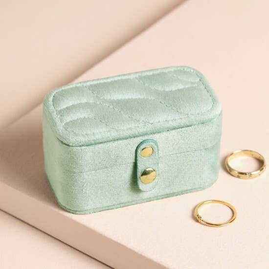 Blue Velvet Mini Travel Ring Box Includes Ring Rolls inside Custom Flowers Embroidery Logo Earrings Jewelry Boxes Packaging