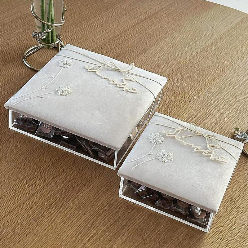 Premium Wedding Favour Candy Box Fabric Embroidered Box White Beaded Transparent Sweets Chocolate Bonbon Packaging Box